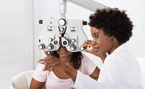 OpticianDoing An Eye Exam